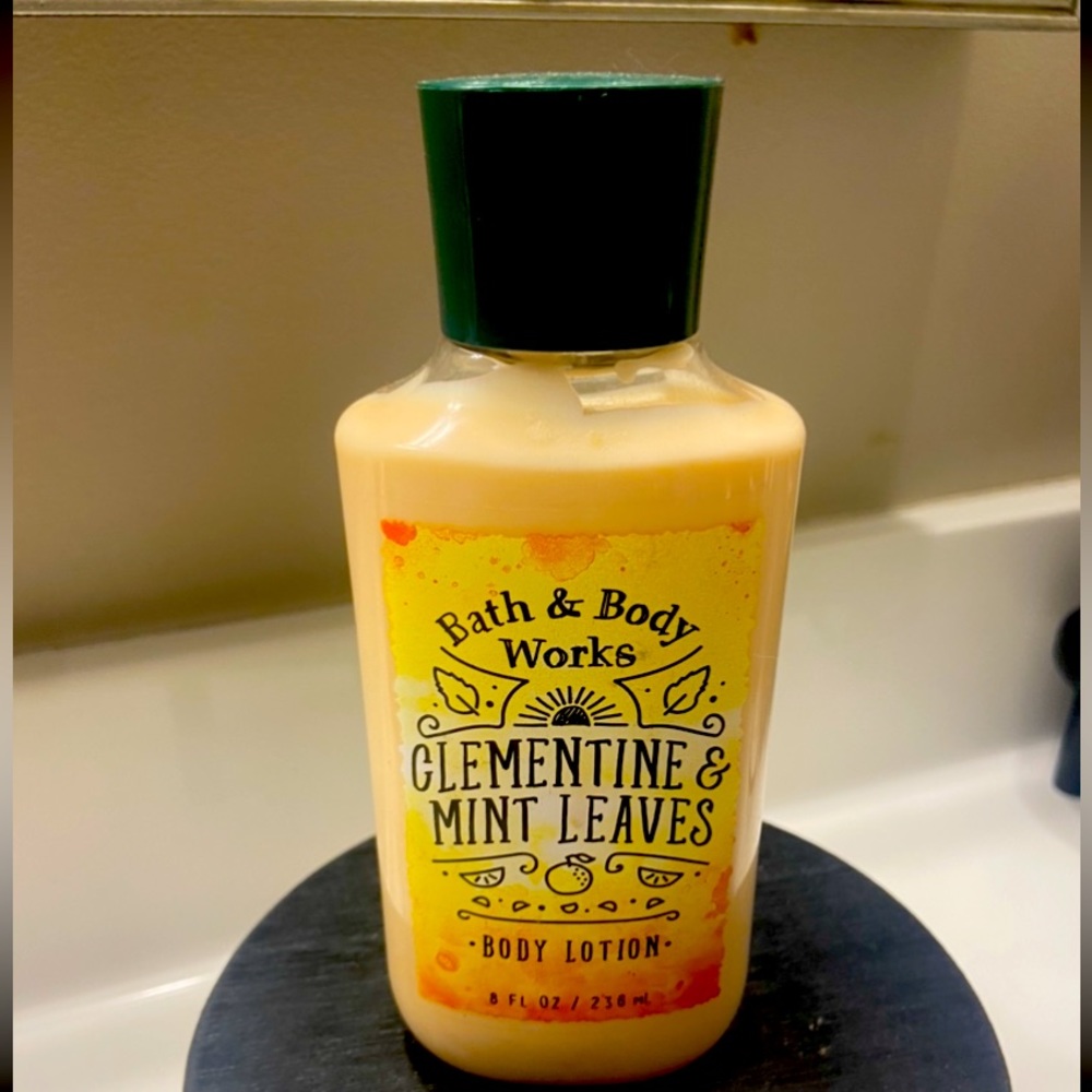 Clementine and Mint Leaves Body Lotion - Bath and Body Works